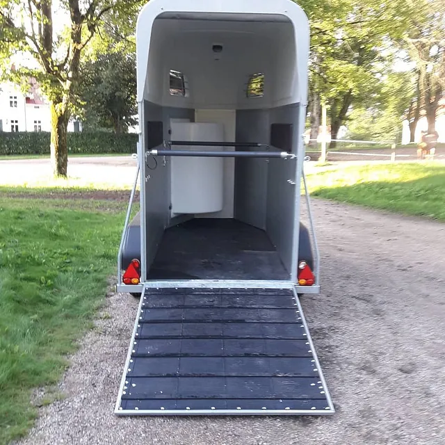 Hästtrailer
