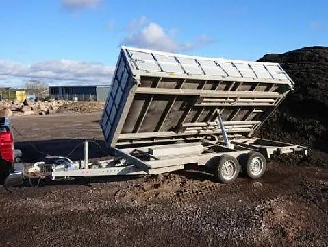 Tipp-trailer