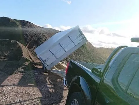 Tipp-trailer